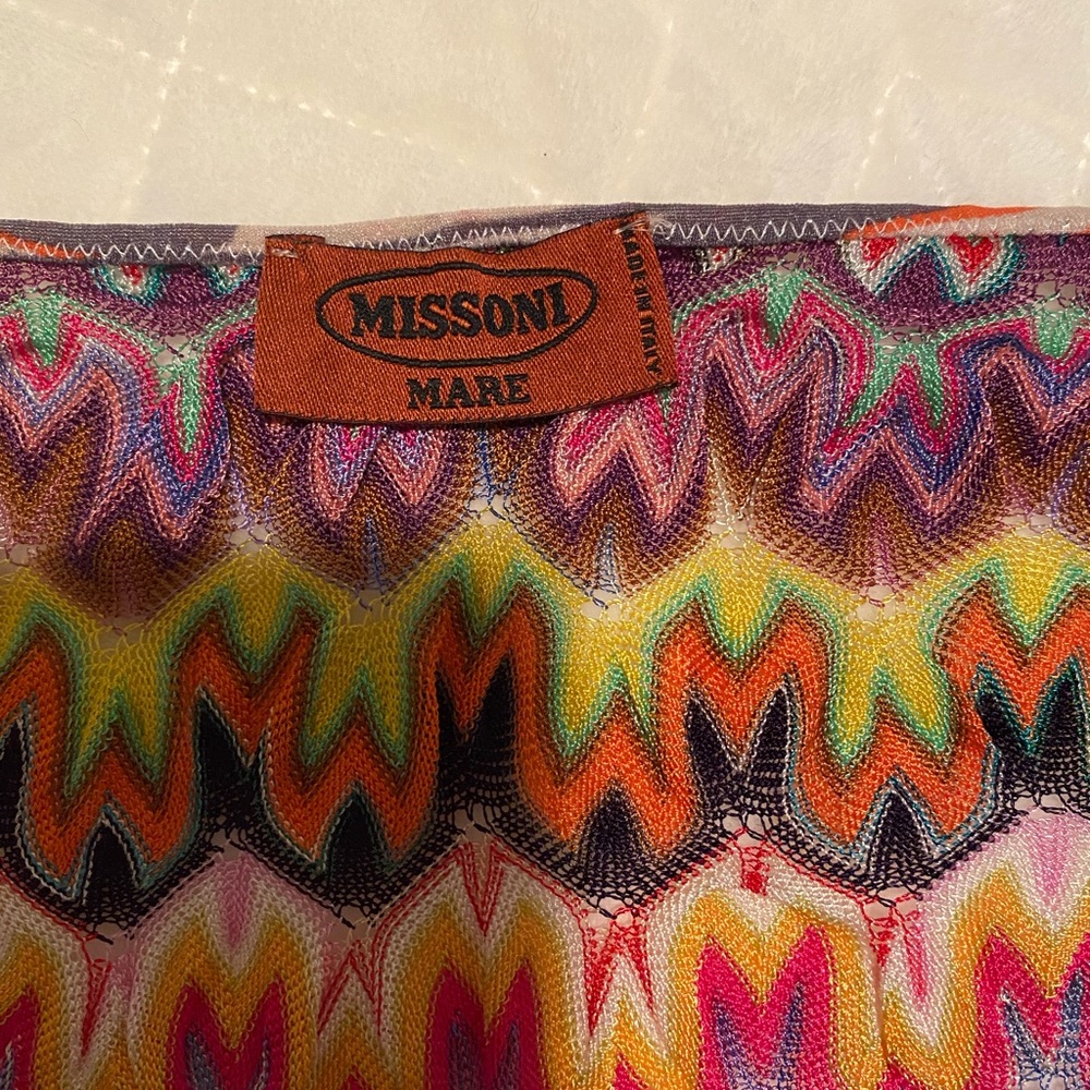 Stunning 100% authentic Missoni sarong!